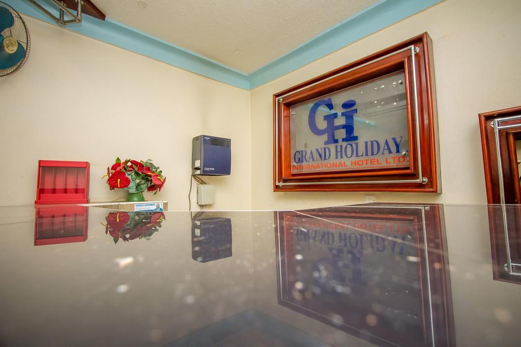 Grand Holiday International Hotel Mbarara Bagian luar foto