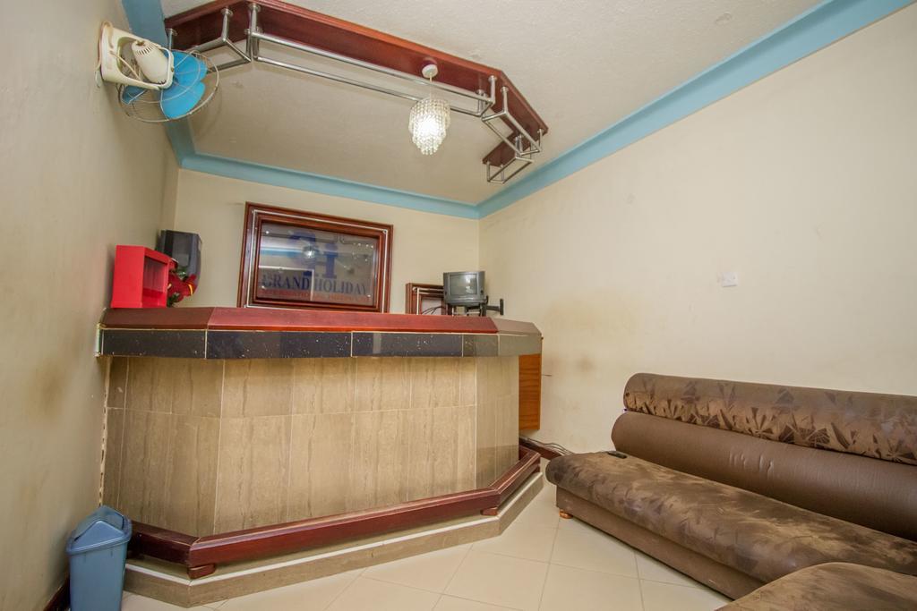 Grand Holiday International Hotel Mbarara Bagian luar foto